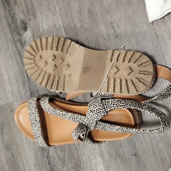 NWT Universal Thread Annika Platform Strap sandals size 10 - Picture 6 of 7